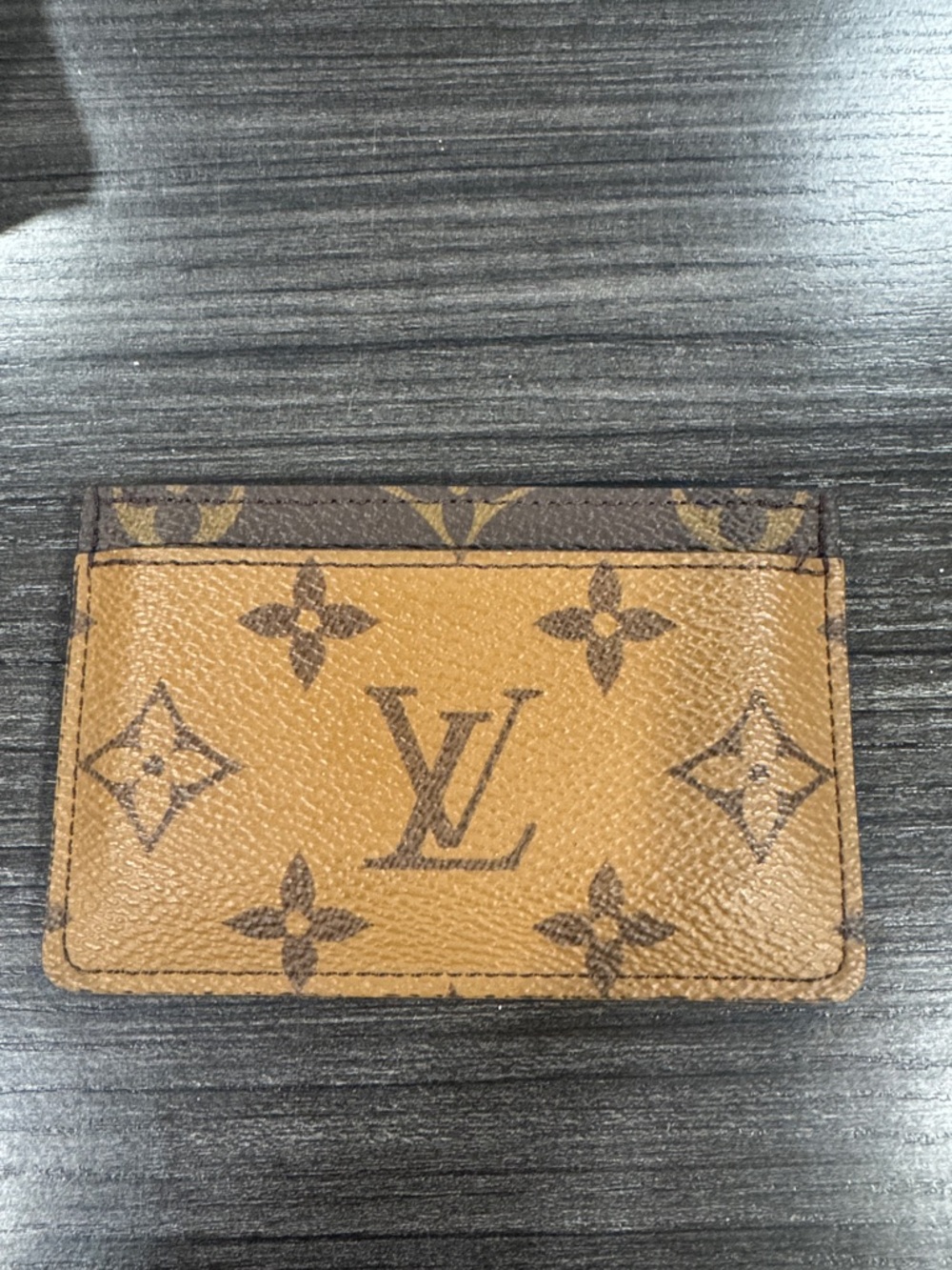 LOUIS VUITTON CARD HOLDER (REVERSE MONOGRAM)